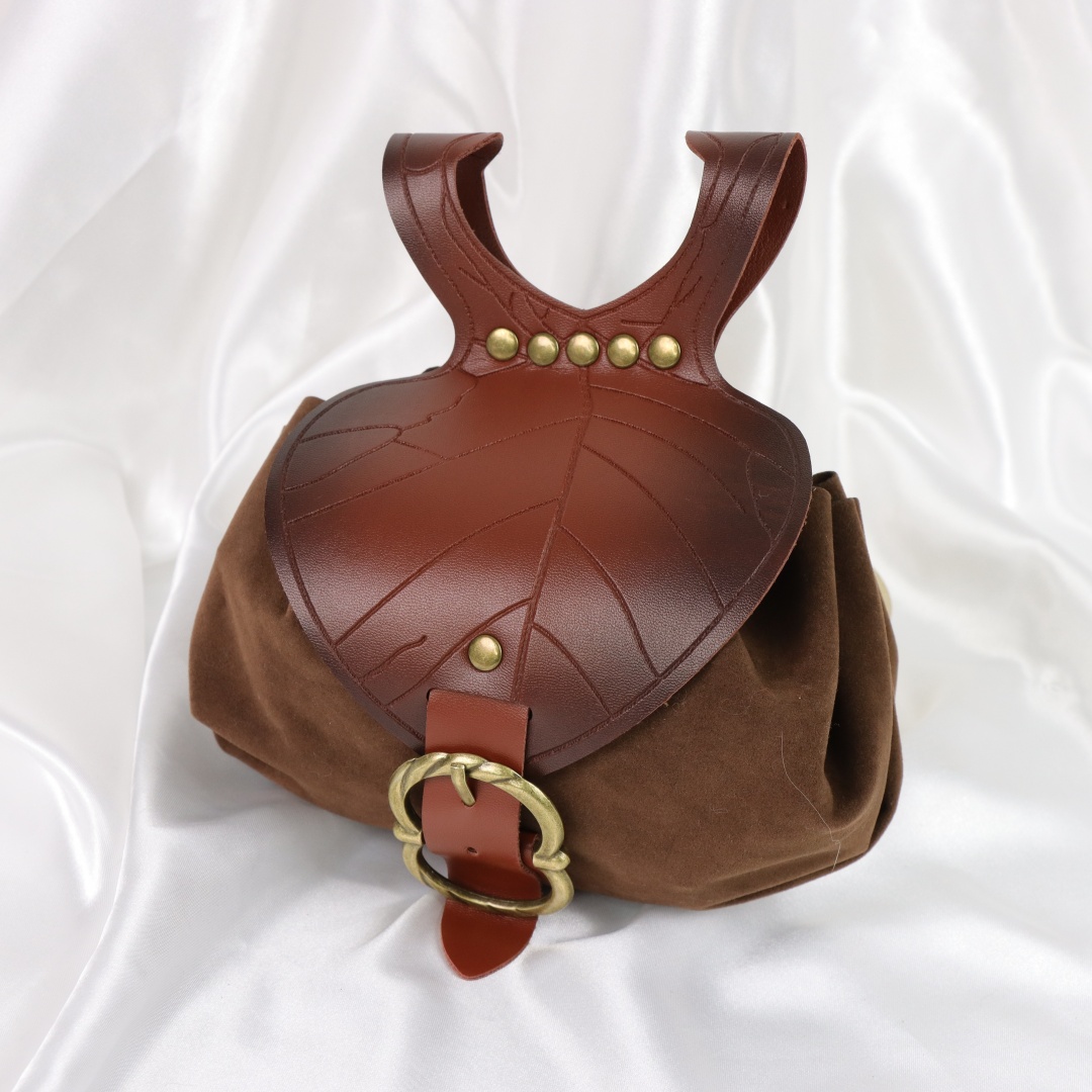 Bolsa de cintura con forma de  - Womens Suit reseña y precio