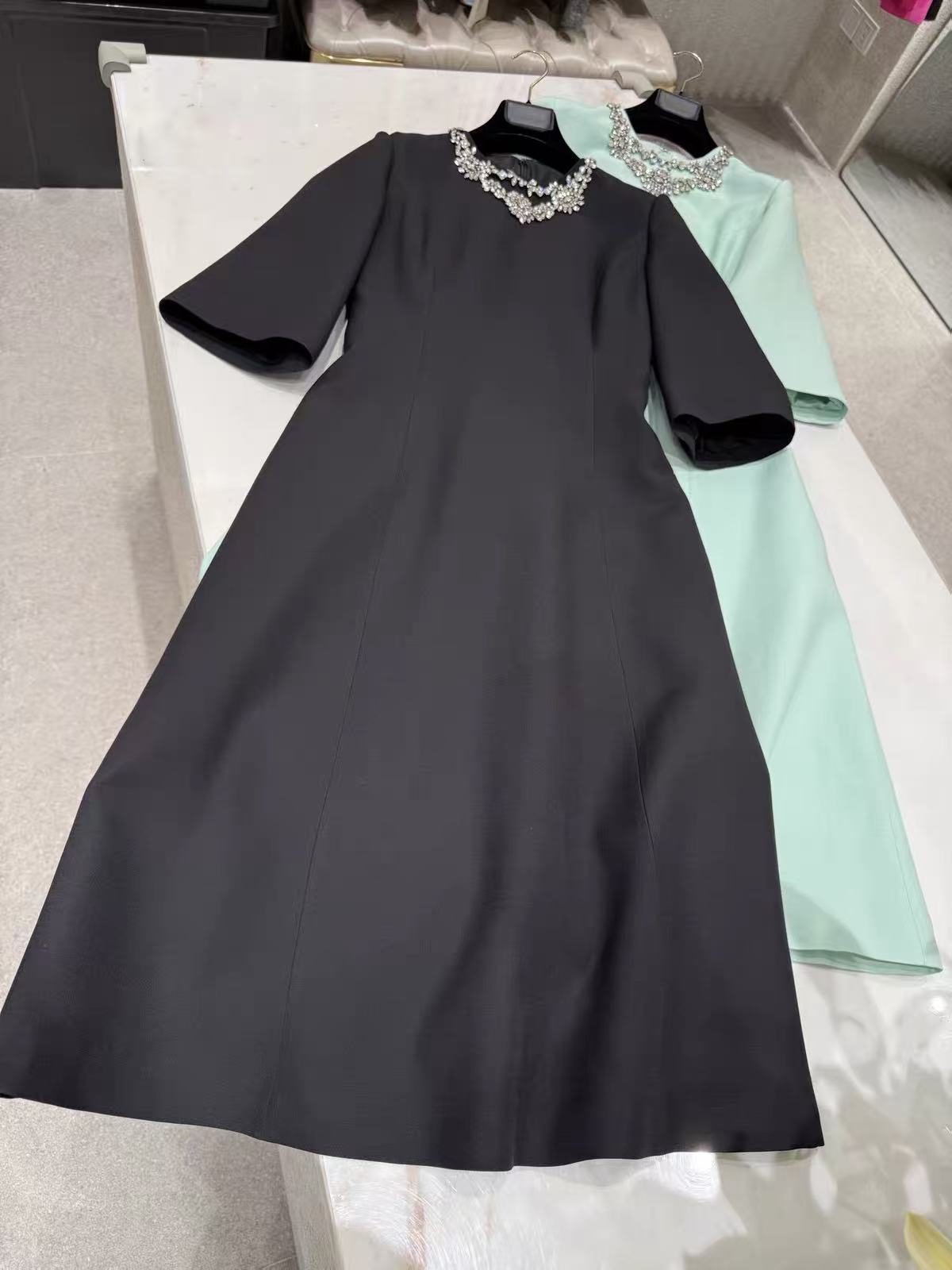 Vestido Midi de Mujer en Verde - Midi Dress reseña y precio